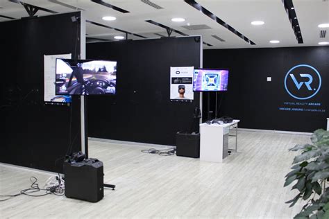 VR Presentation Space | Vr room, Room setup, Golf room