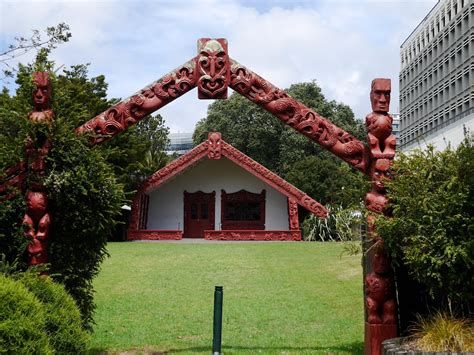 TANGATA WHENUA & MANA WHENUA | INFLUENCES IN ART | Auckland City ...