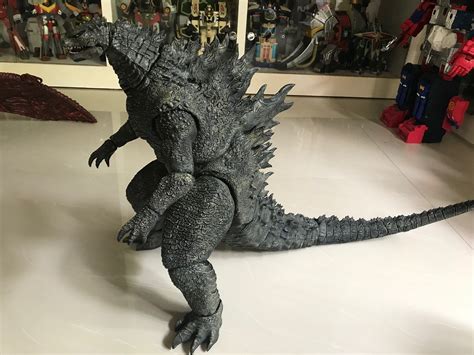 Custom 3d print Godzilla (side) | Lion sculpture, Godzilla, Marvel