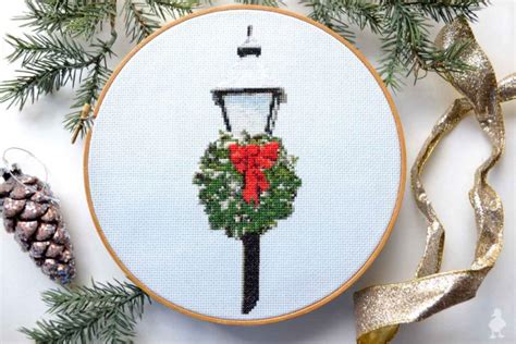 12 Free Christmas Cross Stitch Patterns - The Yellow Birdhouse