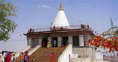 25 Must See Temples in Madhya Pradesh: Tour My India