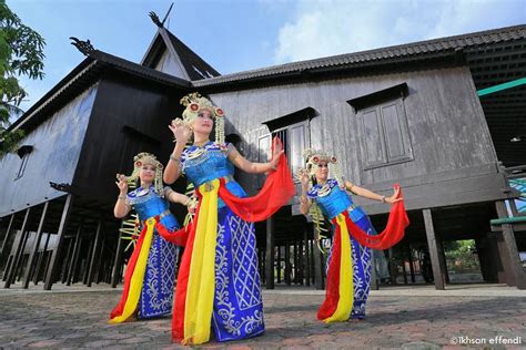 Tarian Tradisional Kalimantan Selatan ~ Banjarmasin-Culture