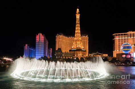 Bellagio Fountains Night 1 Photograph by Andy Smy - Fine Art America