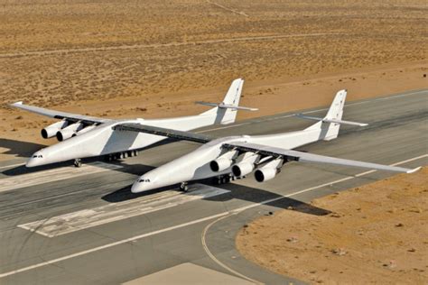 What Happened To The Twin Fuselage Stratolaunch With 6 Boeing 747 Engines? - Simple Flying