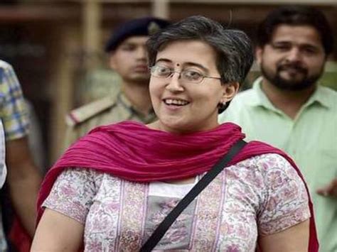 No one forced Atishi to 'drop' her last name 'Marlena': AAP - Oneindia News