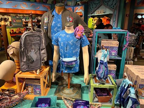 Photos – New Pandora: The World of Avatar Merchandise Flies Into Disney's Animal Kingdom ...