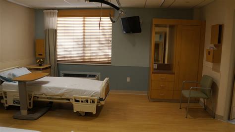 Braintree Rehabilitation Hospital shows off remodeled brain injury unit