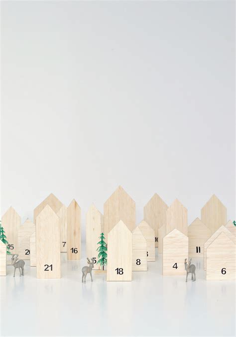 Make this! Mini house wooden advent calendar - DIY home decor - Your ...