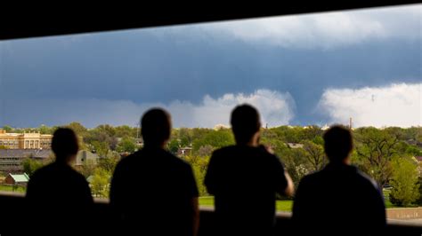 Powerful tornadoes tear across Nebraska and Iowa as weather service ...