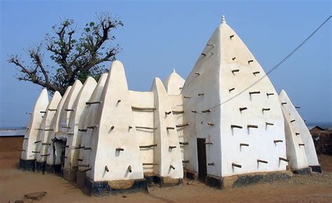 MARY - Larabanga Mosque, Façade after conservation, Ghana | Historical ...