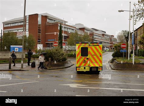 St George's Hospital Tooting Stock Photo - Alamy