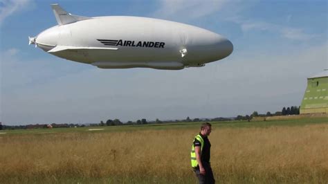 Airlander crash lands after second flight - YouTube