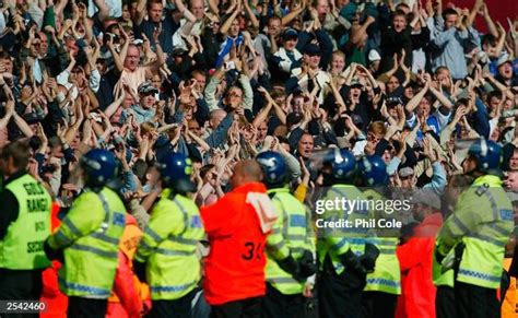 Millwall Division Photos and Premium High Res Pictures - Getty Images