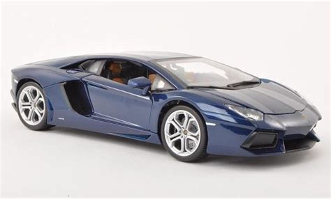 Diecast model cars Lamborghini Aventador 1/18 Bburago LP700-4 metallise blue 2011 - Alldiecast.us