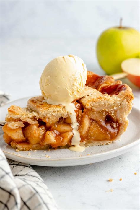 Vegan Apple Pie - Jessica in the Kitchen