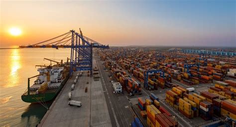 Adani Ports handles a record 100 MMT cargo in just 99 days - VesselFinder