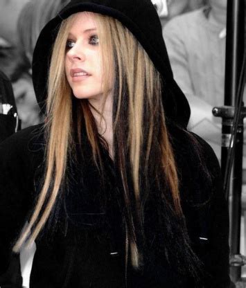 How do you prefer the black in her hair? Poll Results - Avril Lavigne ...