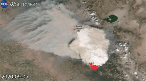 California's creek fire creates its own pyrocumulonimbus cloud