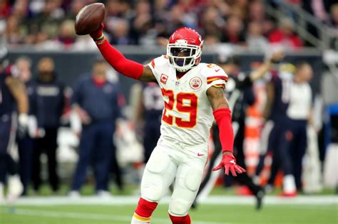 Eric Berry's two interceptions lift Kansas City Chiefs over Atlanta Falcons - UPI.com