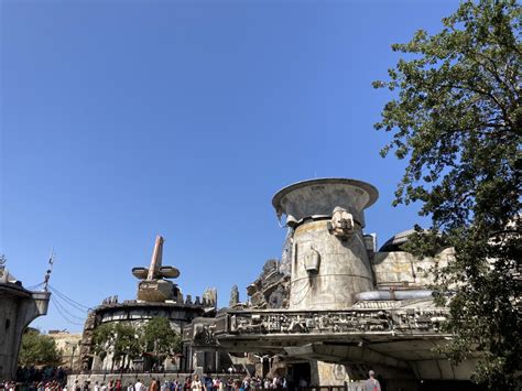 The Best Disneyland Star Wars Rides (15 Things To Do At Galaxy's Edge ...