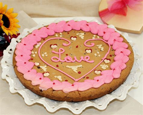 Valentines Day Cookie Cake : Cake Ideas by Prayface.net