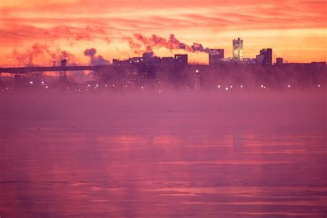 Buffalo, NY Skyline Sunrise: Video And Photos (From Fort Erie, Ontario)