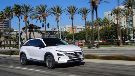 Hyundai Nexo fuel-cell concept unveiled at CES | CarSession