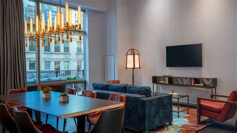 Chelsea Hotel New York, NY | Renaissance New York Chelsea Hotel