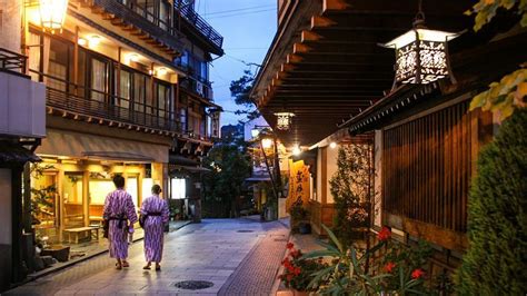 Shibu Onsen - Yamanouchi Travel