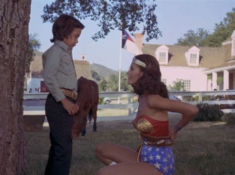 Wonder Woman – Season One, Episode 13: “Bushwackers”