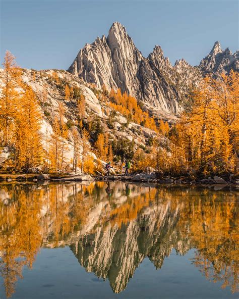 Sprite Lake & Prusik Peak in The Enchantments | Explorest