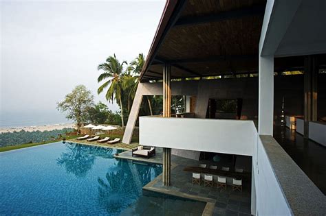 If It's Hip, It's Here (Archives): Modern Luxury Home in India Boasts ...