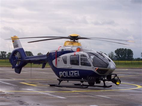 File:Eurocopter EC 135 P2.jpg - Wikipedia