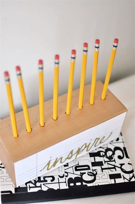 DIY Wooden Pencil Holder - An Easy Wooden Pencil Holder Craft Idea ...