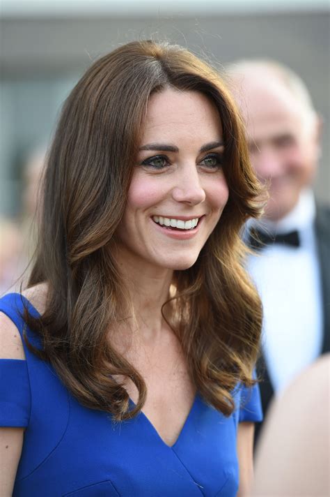 Kate Middleton Wore a Sexy Blue Dress at the SportsAid 40th Anniversary ...