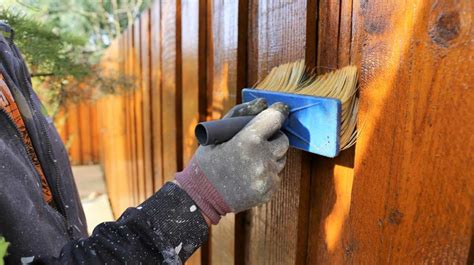 Expert Advice on How to Stain a Fence - Reno Paint Mart