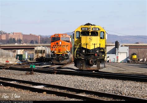 NYSW 3018 New York, Susquehanna & Western (NYS&W) EMD SD40-2 at Binghamton, New York by Keane ...