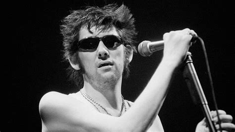 The Pogues frontman Shane MacGowan dead at 65 | Fox News