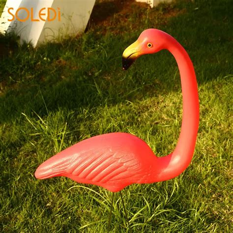 Flamingo Ornament Yard Plastic Flamingo Lawn Decoration Garden Ornaments Lawn Beautiful Flamingo ...