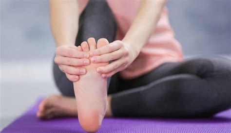 Understanding and Treating Second Toe Pain - Sport Doctor London