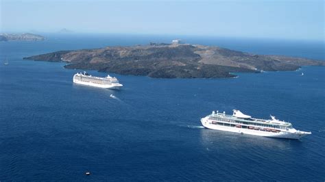 Cruise Ship near the dock at Santorini, Greece image - Free stock photo - Public Domain photo ...