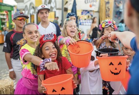 13 Not-So-Spooky Halloween Events for Kids