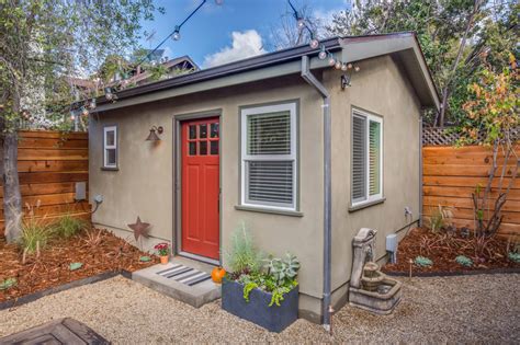 Oakland Casita - Tiny House Swoon