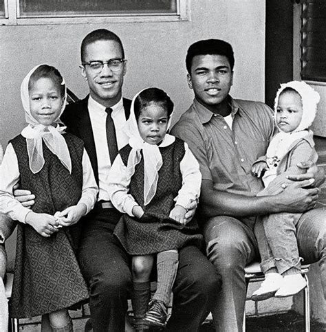 Malcolm X and Muhammad Ali take a family photo in 1964 : r/OldSchoolCool