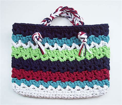 Ravelry: T-Shirt Yarn Bag pattern by Carolyn Christmas