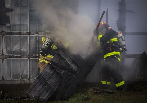 Gallery: Fire destroys barn in Ellettsville – The Bloomingtonian
