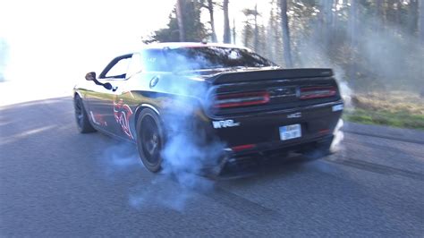 Dodge Challenger SRT 8 Hellcat - Massive Burnouts! - YouTube