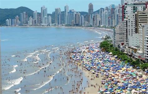 BALNEÁRIO CAMBORIÚ, holiday destination, Flights, Hotels, General Information - TOURISTIC ROUTES