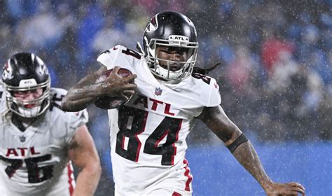 Falcons' RB Cordarrelle Patterson Takes Shot At Coach On Twitter