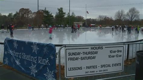 Steinberg Ice Rink opens in Forest Park | FOX 2